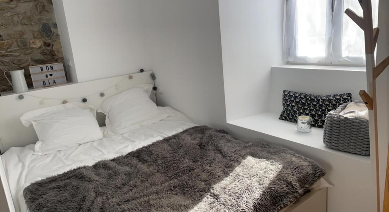 Appartement Avec Chambre Ouverte Bourg-Madame Kültér fotó
